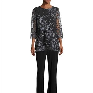 Floral Notes Layered Tunic
